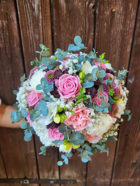 Rosenstube Seewalchen Hochzeitsfloristik