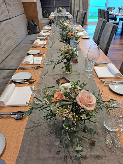 Rosenstube Seewalchen Hochzeitsfloristik