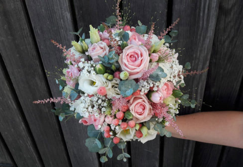 Rosenstube Seewalchen Hochzeitsfloristik