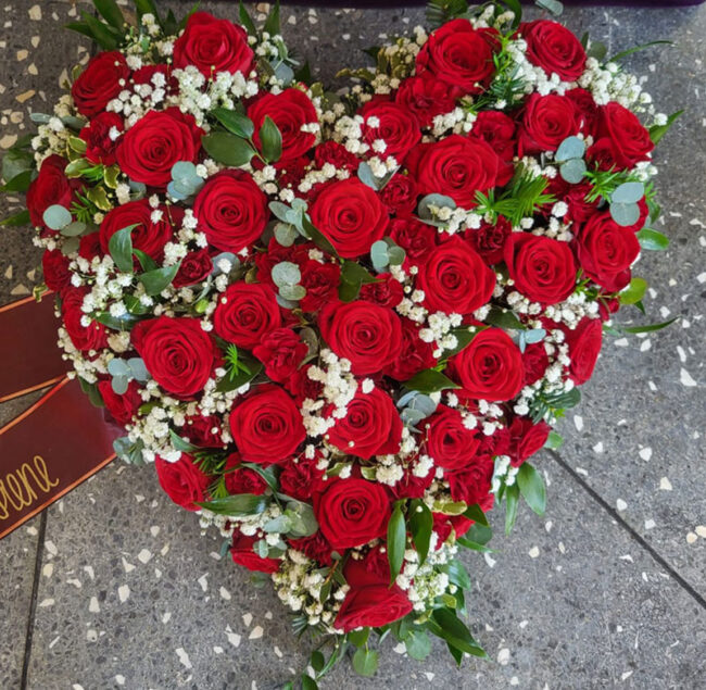 Rosenstube Seewalchen Trauerfloristik