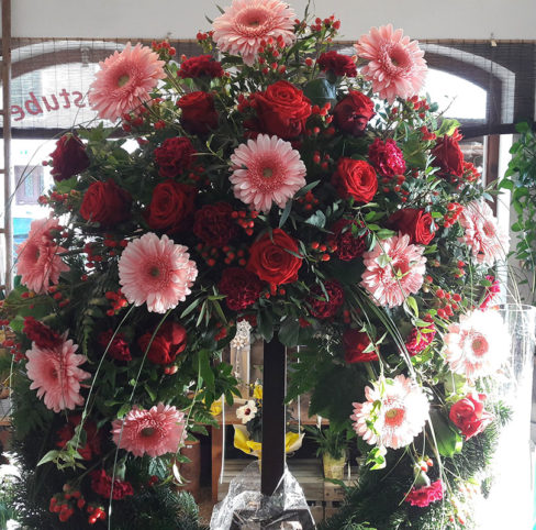 Rosenstube Seewalchen Trauerfloristik