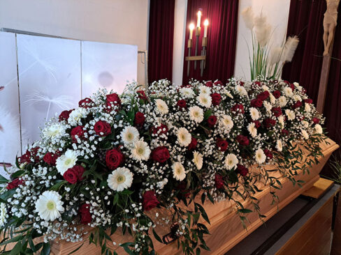 Rosenstube Seewalchen Trauerfloristik