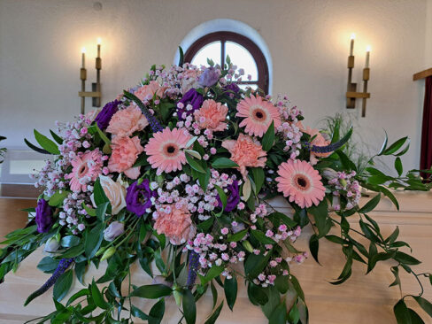 Rosenstube Seewalchen Trauerfloristik