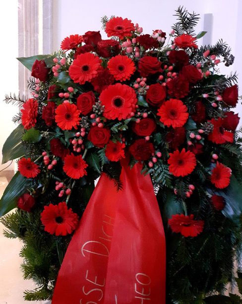 Rosenstube Seewalchen Trauerfloristik