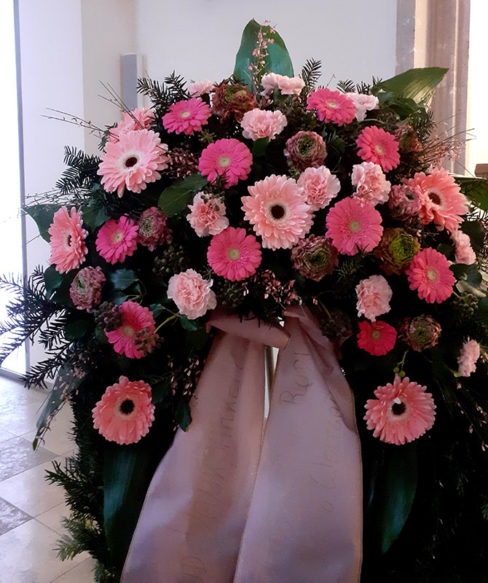 Rosenstube Seewalchen Trauerfloristik