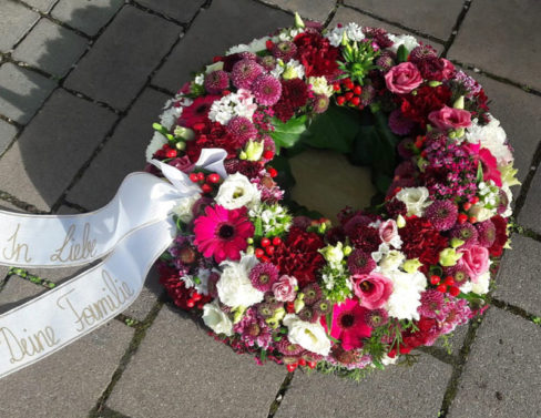 Rosenstube Seewalchen Trauerfloristik