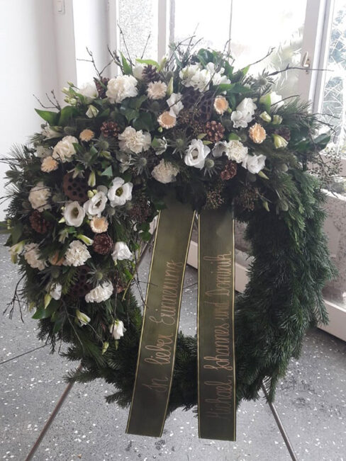 Rosenstube Seewalchen Trauerfloristik