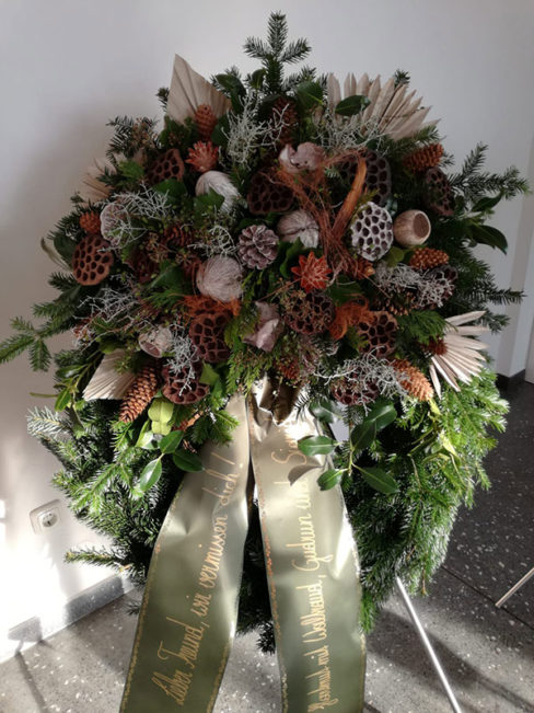 Rosenstube Seewalchen Trauerfloristik