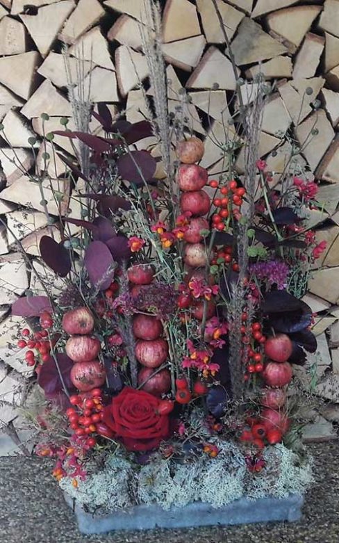 Rosenstube Seewalchen Blumenarrangement