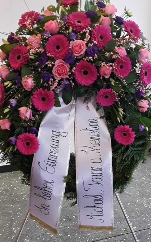 Rosenstube Seewalchen Trauerfloristik